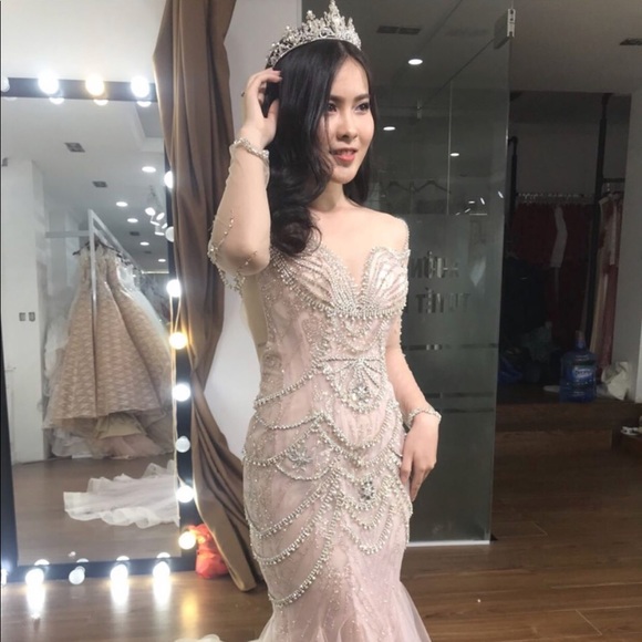 Long Sleeve Luxury Wedding Reception Gown - Picture 4 of 9